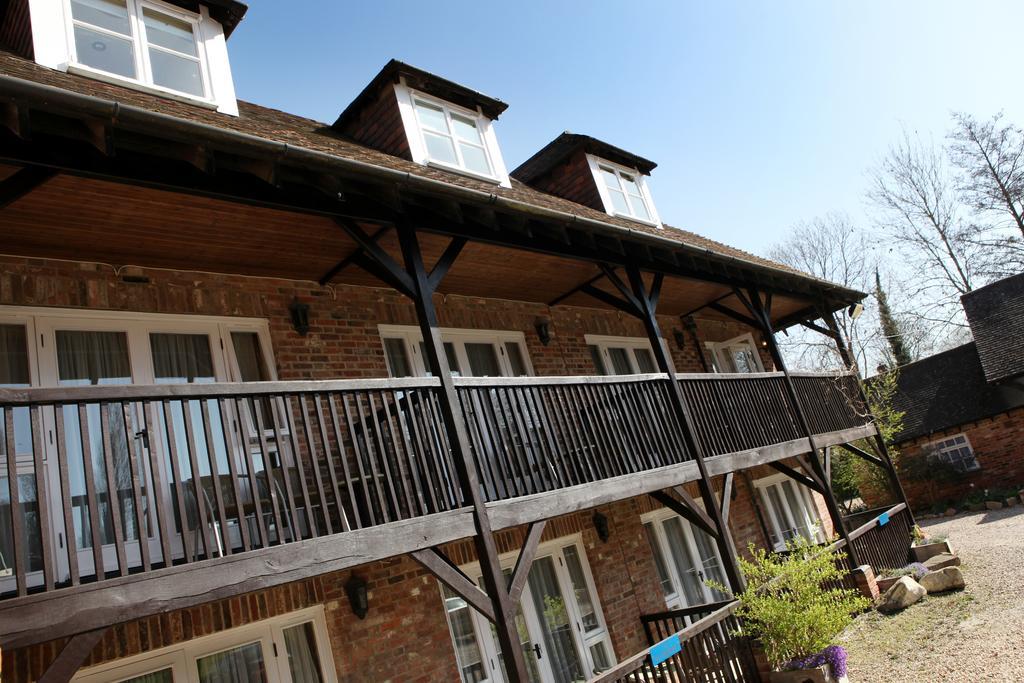 Newbury Manor Pension Buitenkant foto